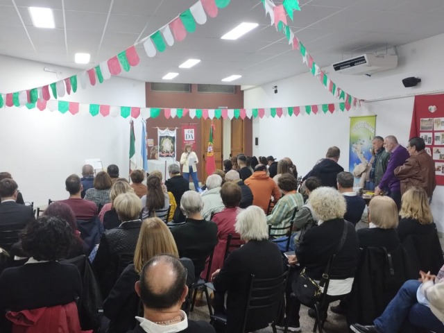 Los italianos celebraron la Repblica y a sus pioneros